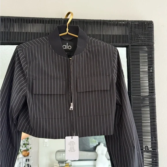 NWT ALO Yoga Pinstripe Women's JACKET and PANTS. - Picture 2 of 7
